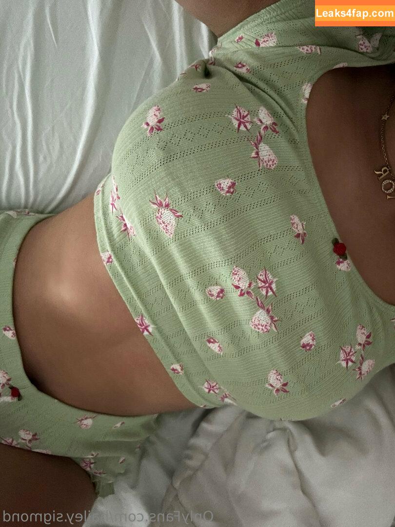 Hailey Sigmond / hailey.sigmond слитое фото фото #0012