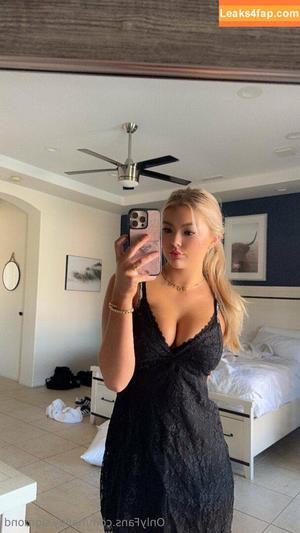 Hailey Sigmond photo #0008