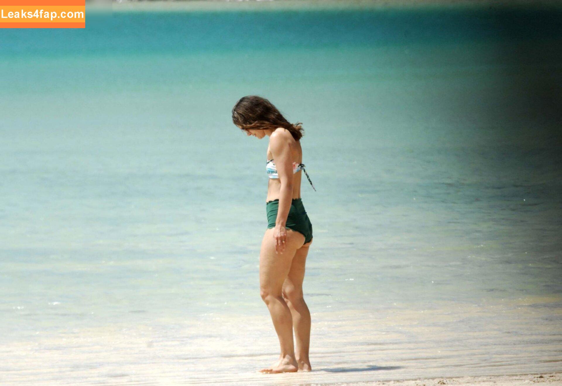 25698 /  leaked photo photo #3743