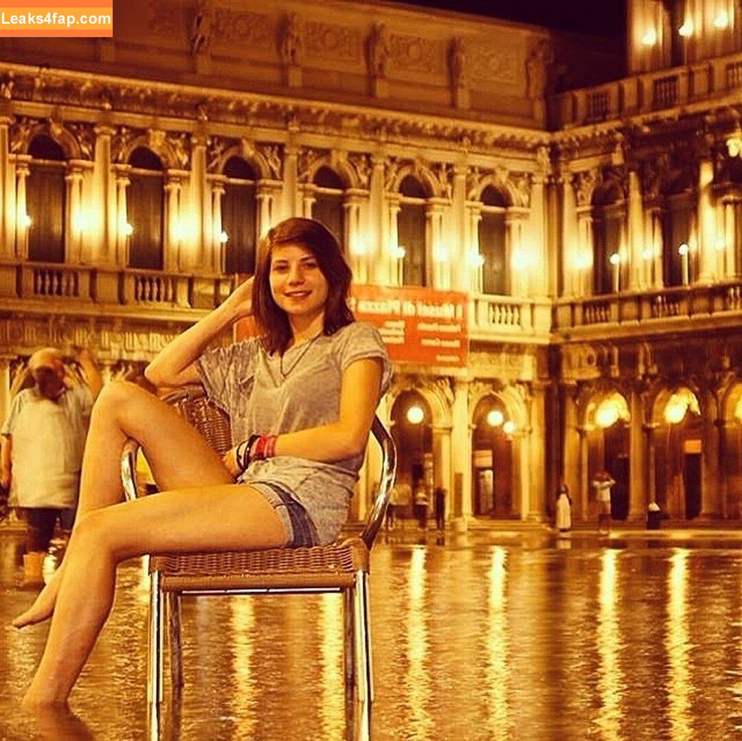 25698 /  leaked photo photo #3818