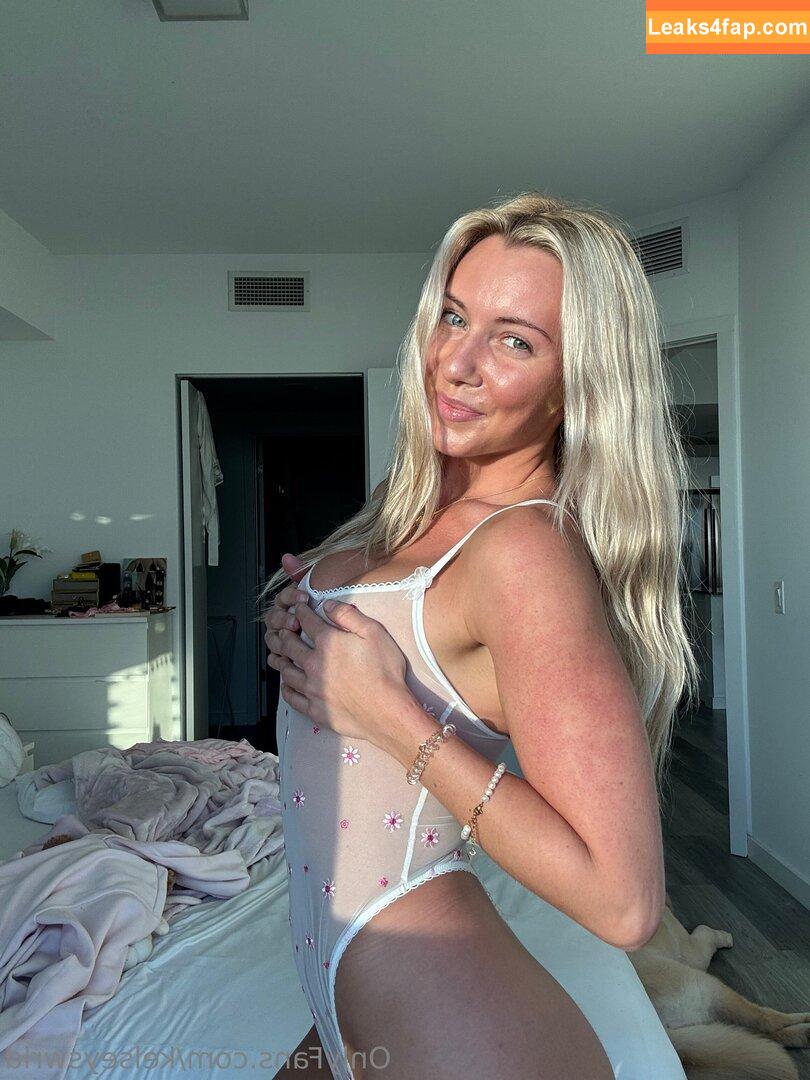 kelseyswrld /  leaked photo photo #0027