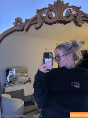 kelseyswrld photo #0012