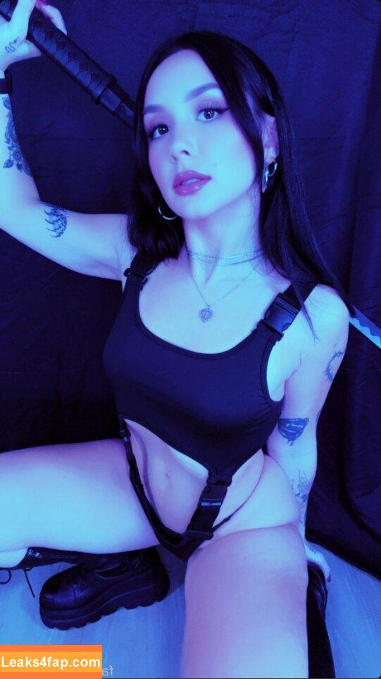 Lyndi / Lyndi__ / lindsayelizzabeth / lyndihassell leaked photo photo #0002