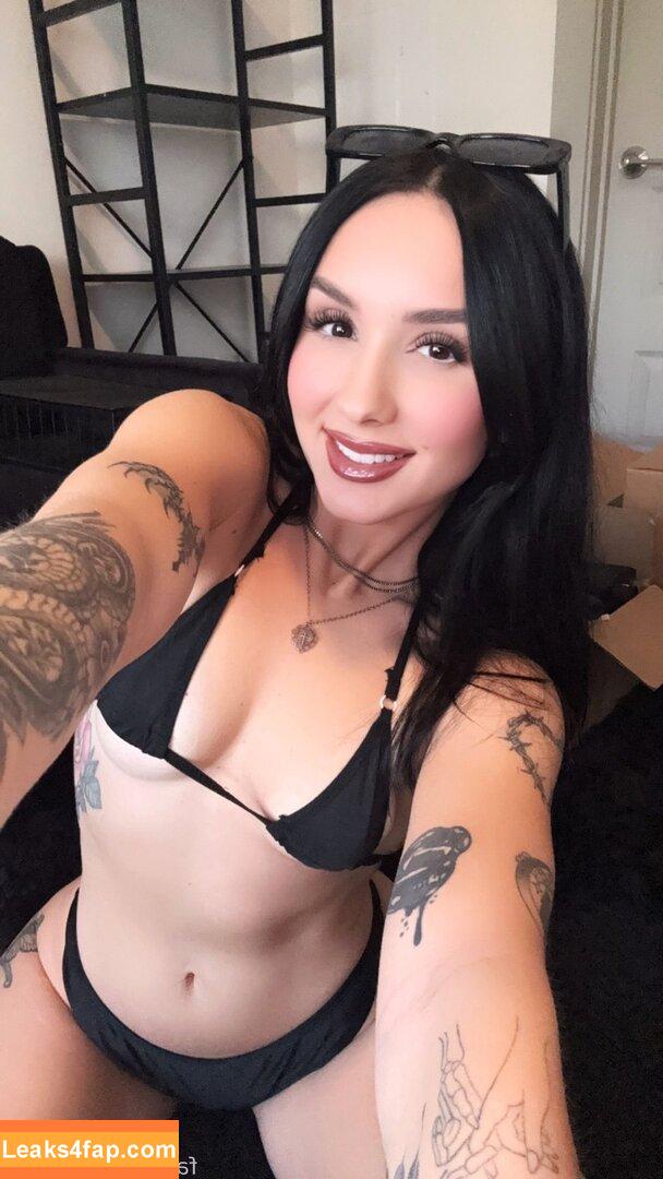 Lyndi / Lyndi__ / lindsayelizzabeth / lyndihassell leaked photo photo #0037