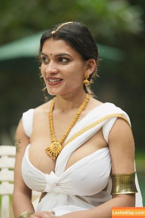Reshmi R Nair photo #0007