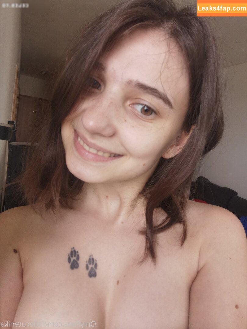 2629 /  leaked photo photo #0132