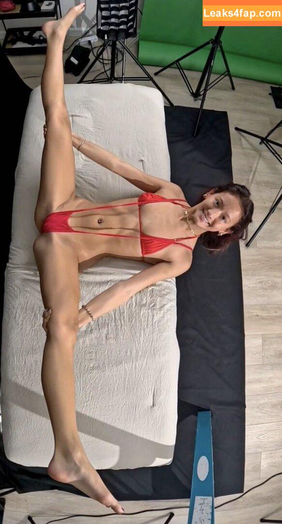 Alessandra Liu / _alessandraliu / _alessandraliuofficial / alessandraliuofficial слитое фото фото #0040