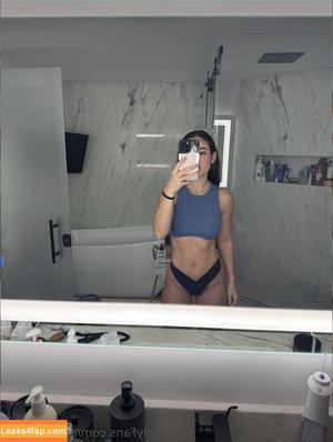Angie Varona фото #0007
