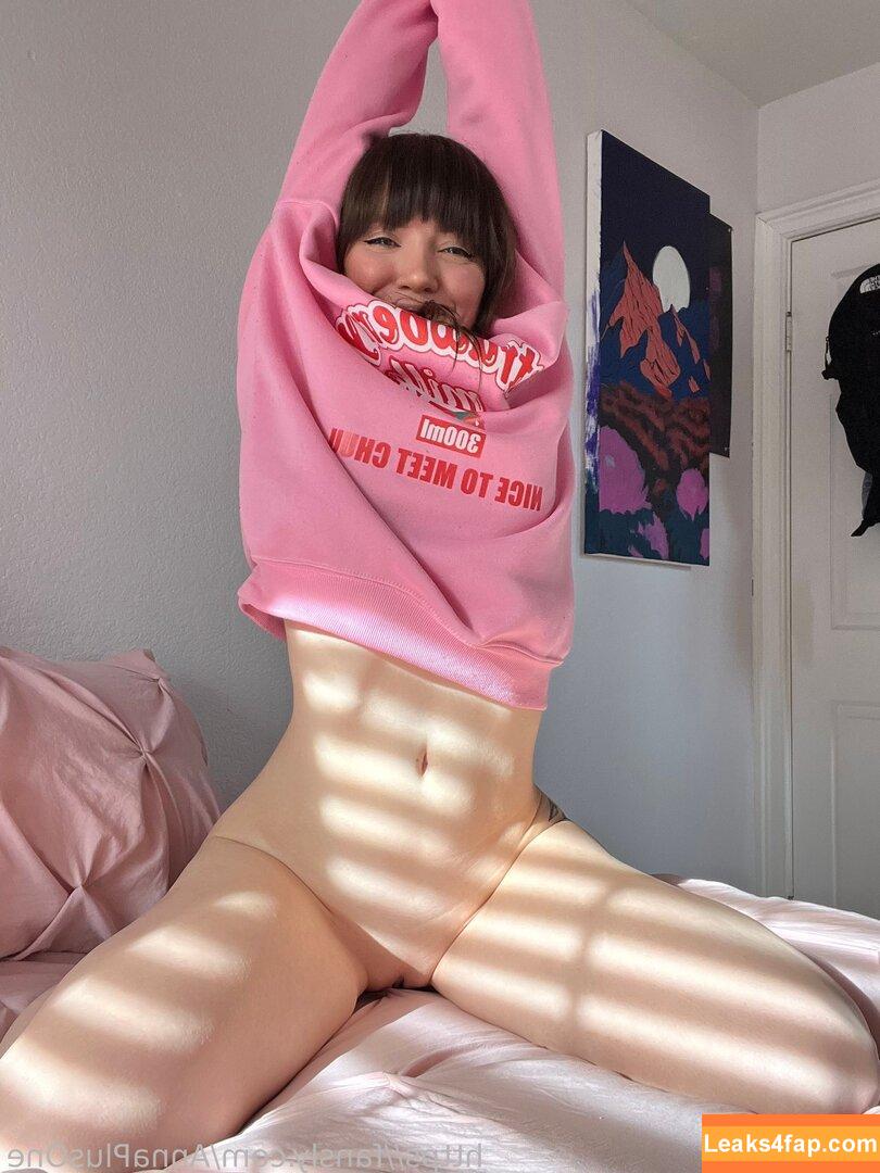 annaplusone / anna.plus.one leaked photo photo #0347