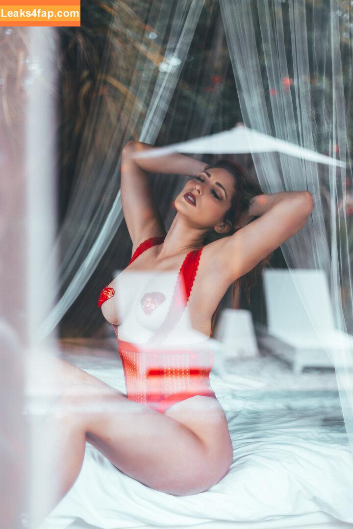 Carlotta Champagne / carlottachampagne / thecarlotta leaked photo photo #0030
