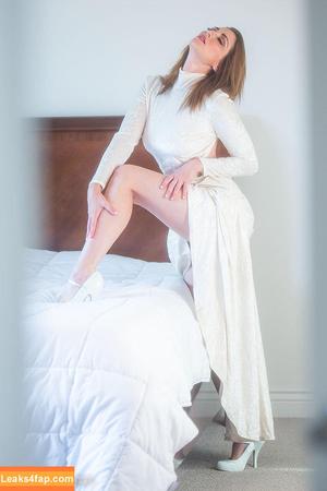 Carlotta Champagne фото #0305