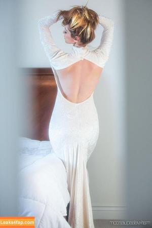 Carlotta Champagne фото #0308