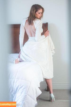 Carlotta Champagne фото #0322