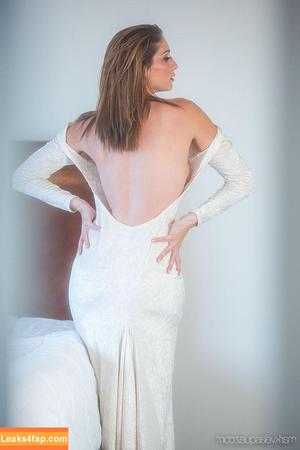 Carlotta Champagne фото #0327