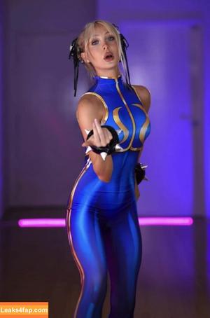 Emma Louise photo #0005