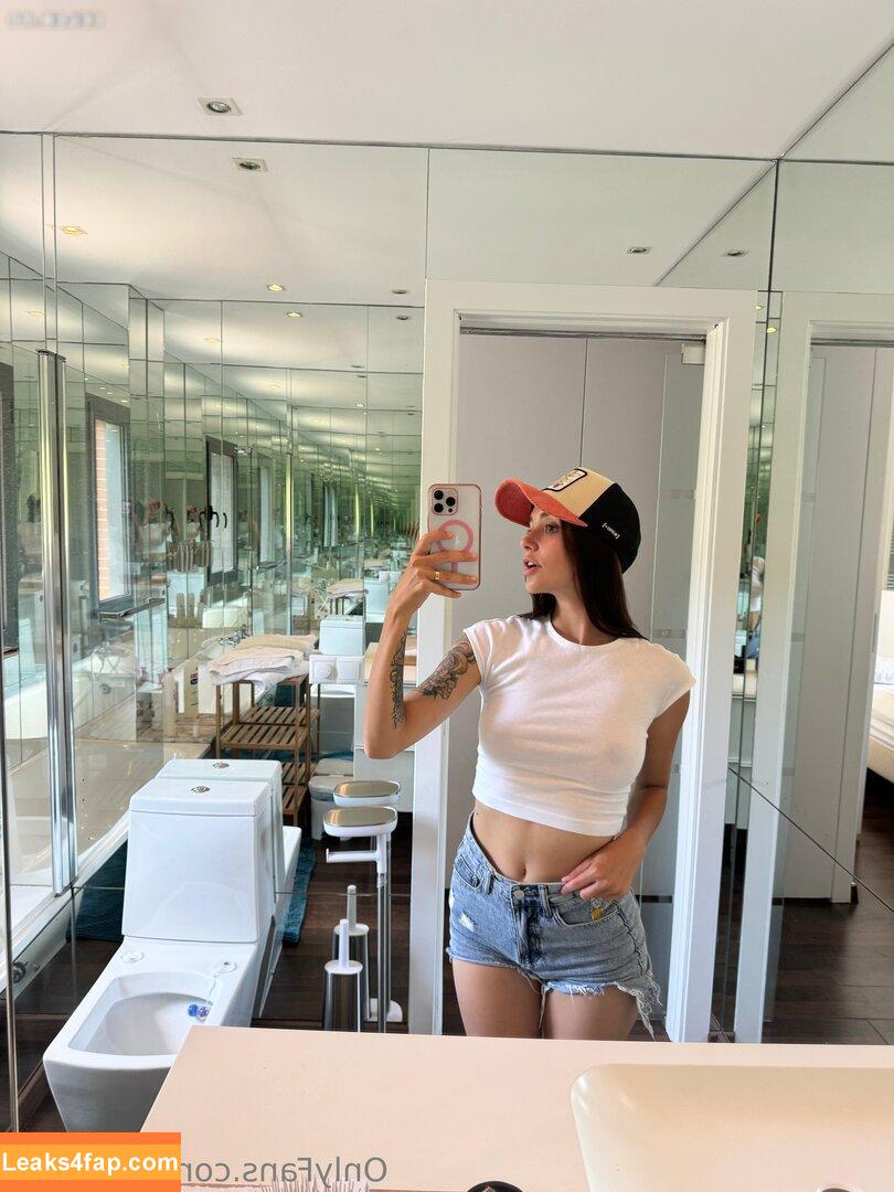 27918 /  leaked photo photo #0025