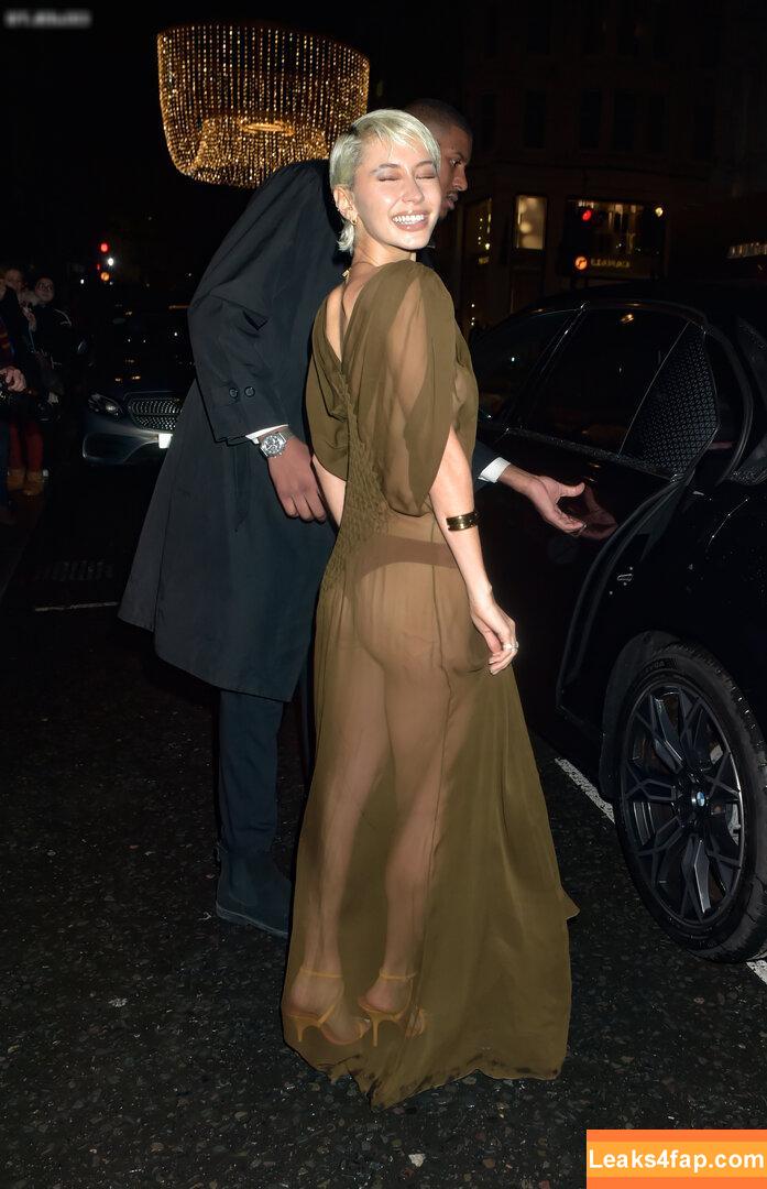 27918 /  leaked photo photo #0288