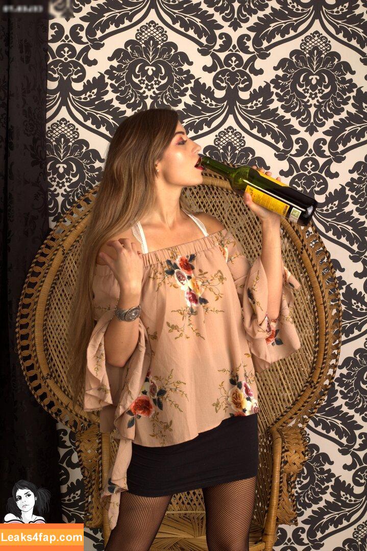 27918 /  leaked photo photo #0407