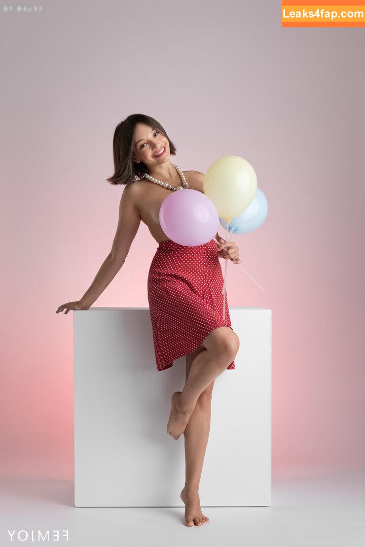 27918 /  leaked photo photo #0647