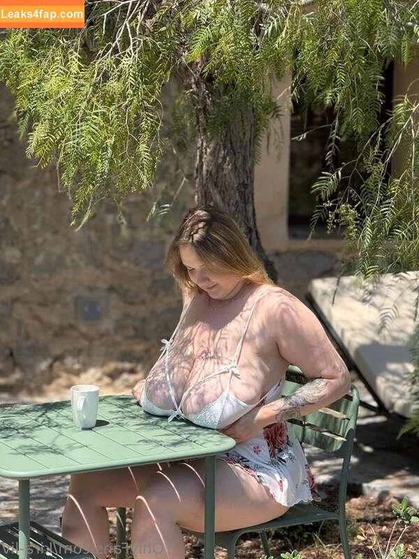 Kira-Liv / https: / kira__liv leaked photo photo #0072