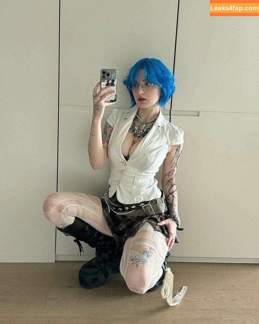 Lyra Crow / lyracr0w0 leaked photo photo #0032