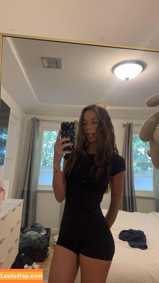 Sadie Mckenna / sadieemckennaa leaked photo photo #0007