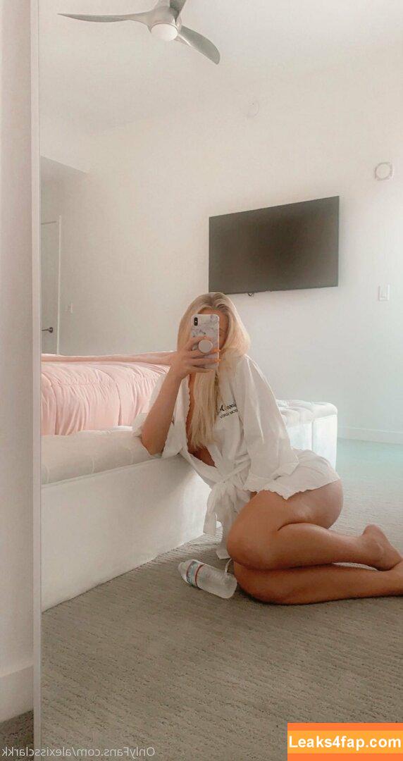 Alexis Clark / alexiss_clarkk / alexissclarkk leaked photo photo #0186