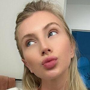 Alexis Clark photo #0006