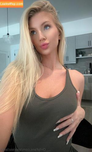 Alexis Clark photo #0138