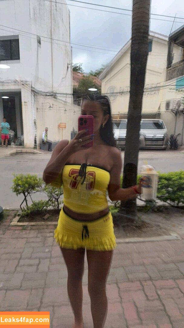 Genny Shawcross / Socials / genny.shawcross leaked photo photo #0017