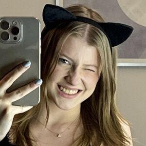 Hannah Becker photo #0004