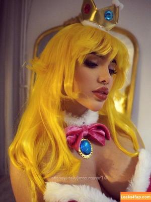 Julia Bayonetta photo #0027