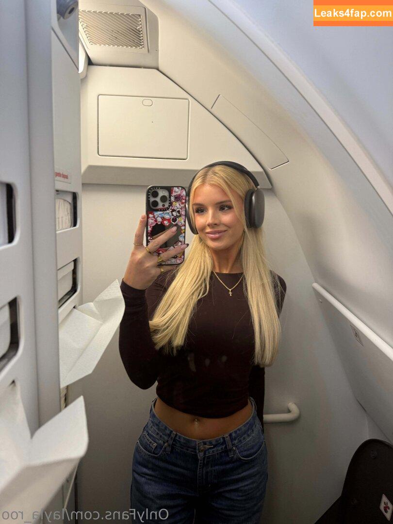 layla_roo /  leaked photo photo #0016