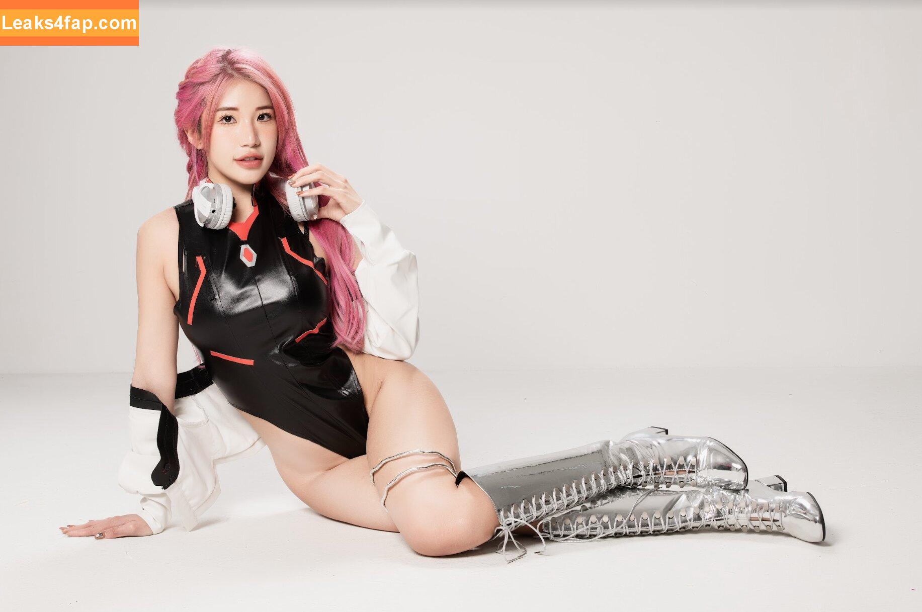 mspuiyi / ms_puiyi leaked photo photo #0016
