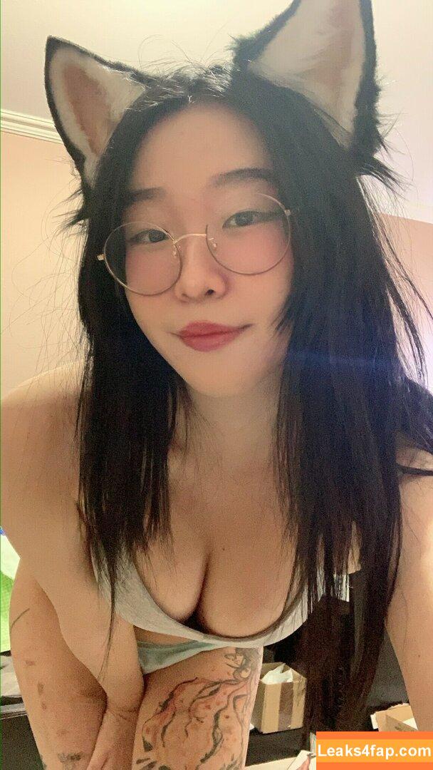 _aiyuens / aiyuens / puppygirl45 leaked photo photo #0036