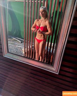 Aleksandra Kobzar photo #0004