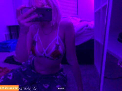 Allycxt / allycatofficial / rxsiec.t leaked photo photo #0005