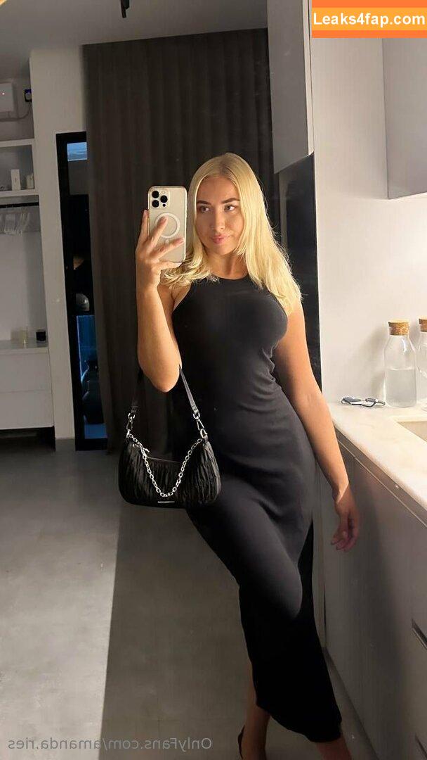 Amanda Ries / amanda.ries leaked photo photo #0017