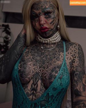 Amber Luke photo #0071