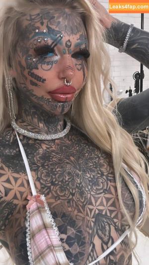 Amber Luke photo #0109