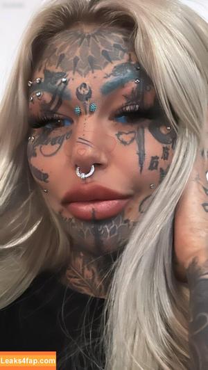 Amber Luke photo #0124