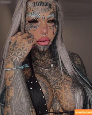 Amber Luke photo #0207