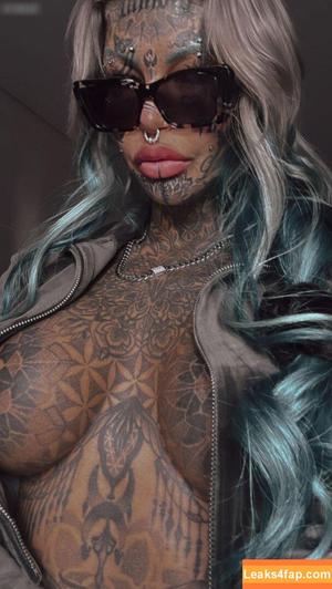 Amber Luke photo #0209