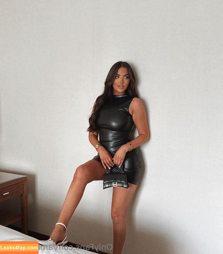 ambsphillips / Amber Phillips leaked photo photo #0002