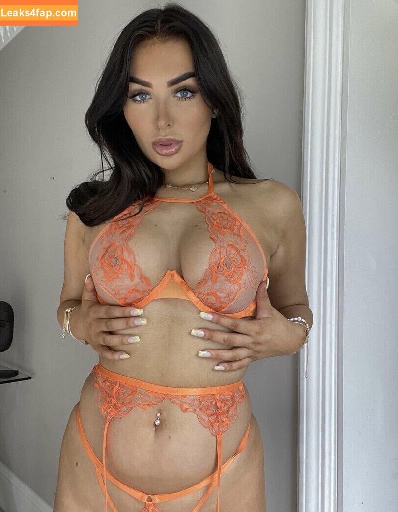 ambsphillips / Amber Phillips leaked photo photo #0029