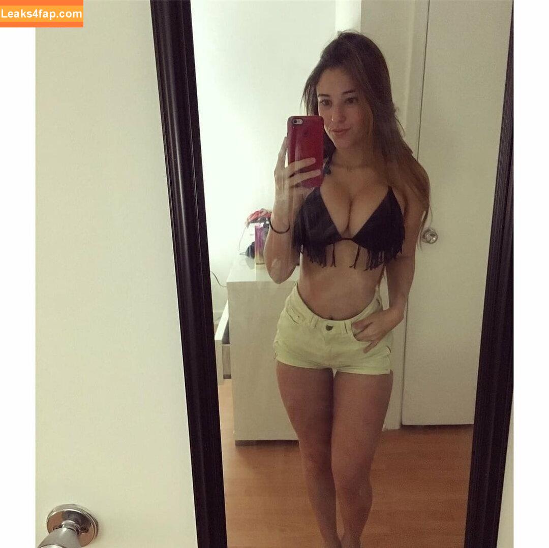 Angievarona leaked photo photo #0045