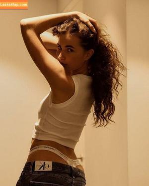 Annika Koser фото #0035