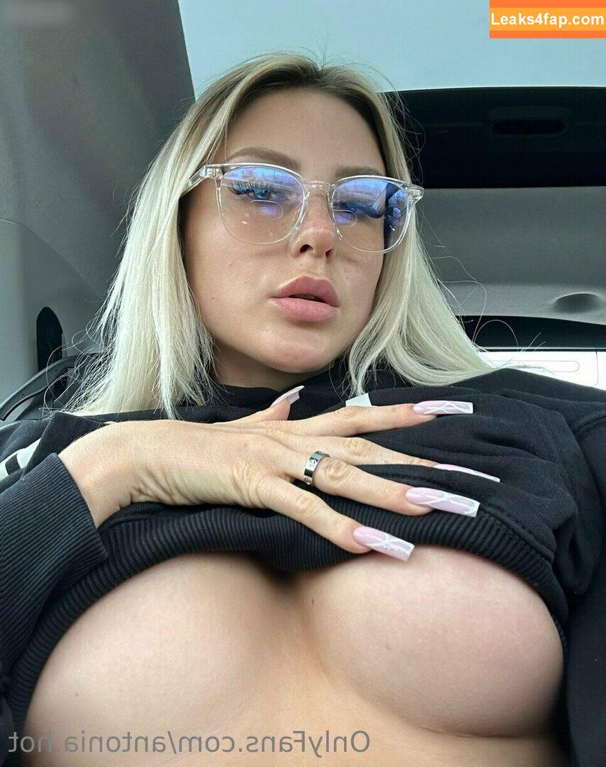 Antonia Rot / antonia.hot / antonia.rot leaked photo photo #0012