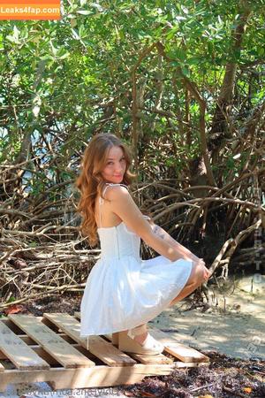 anya.lacey photo #0020