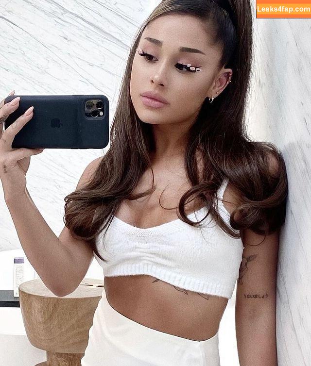 Ariana Grande / arianagrande leaked photo photo #0023